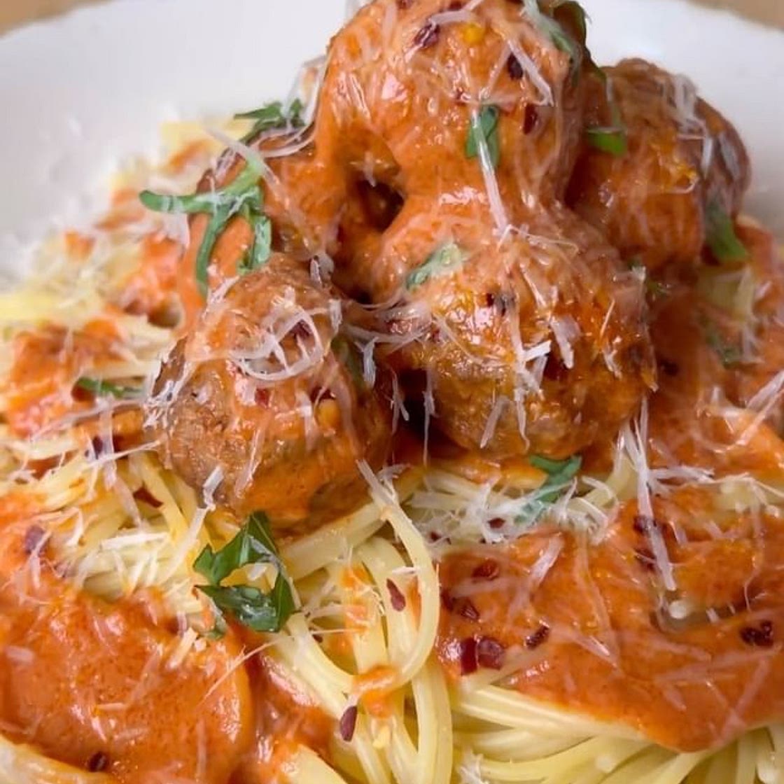 Spaghetti and meatballs