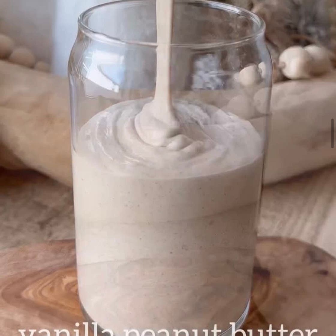Vanilla peanut butter smoothie