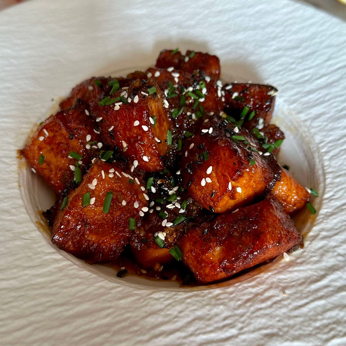 Honey Garlic Salmon Bites