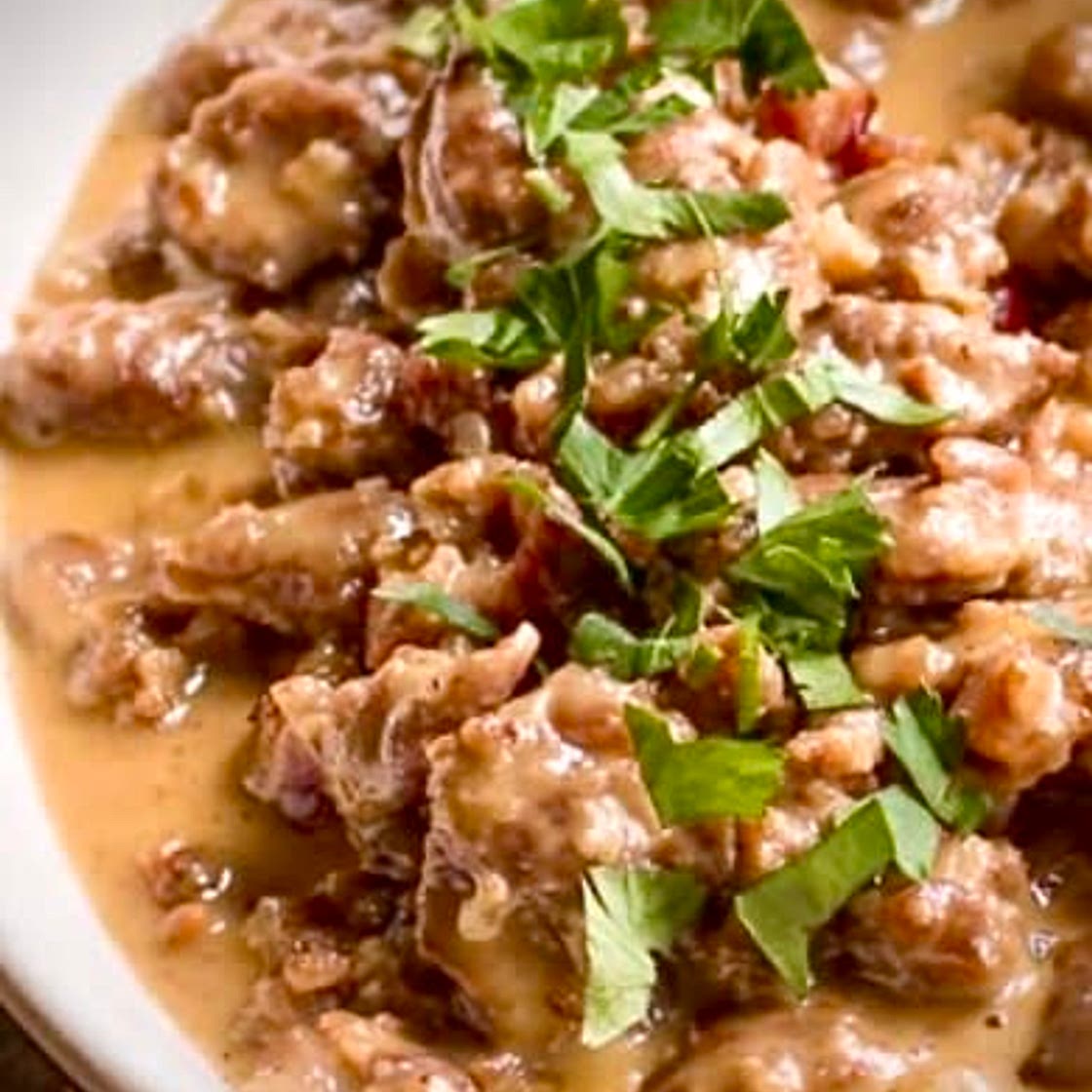 Braised Chicken Gizzards with Onion Gravy