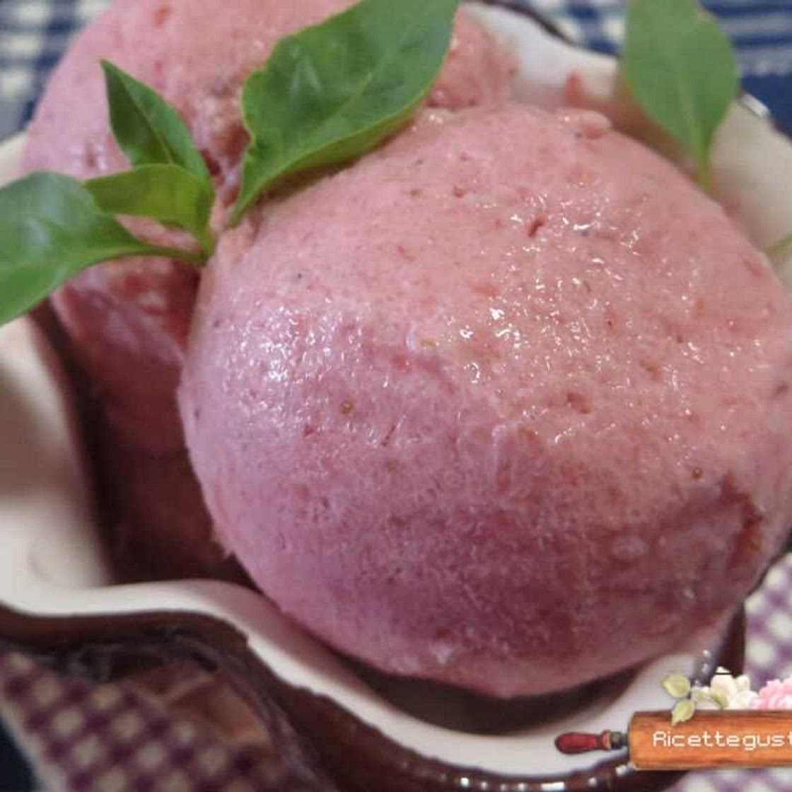 Gelato alle fragole senza gelatiera