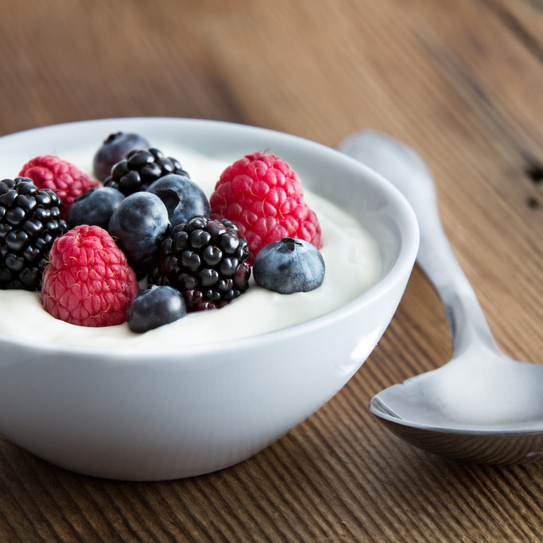 Crema de almendras y moras