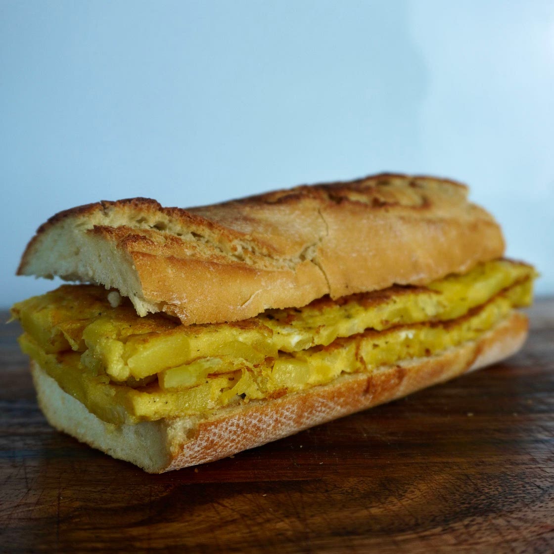 Sandwiches around the world | Bocadillo de tortilla - Spain
