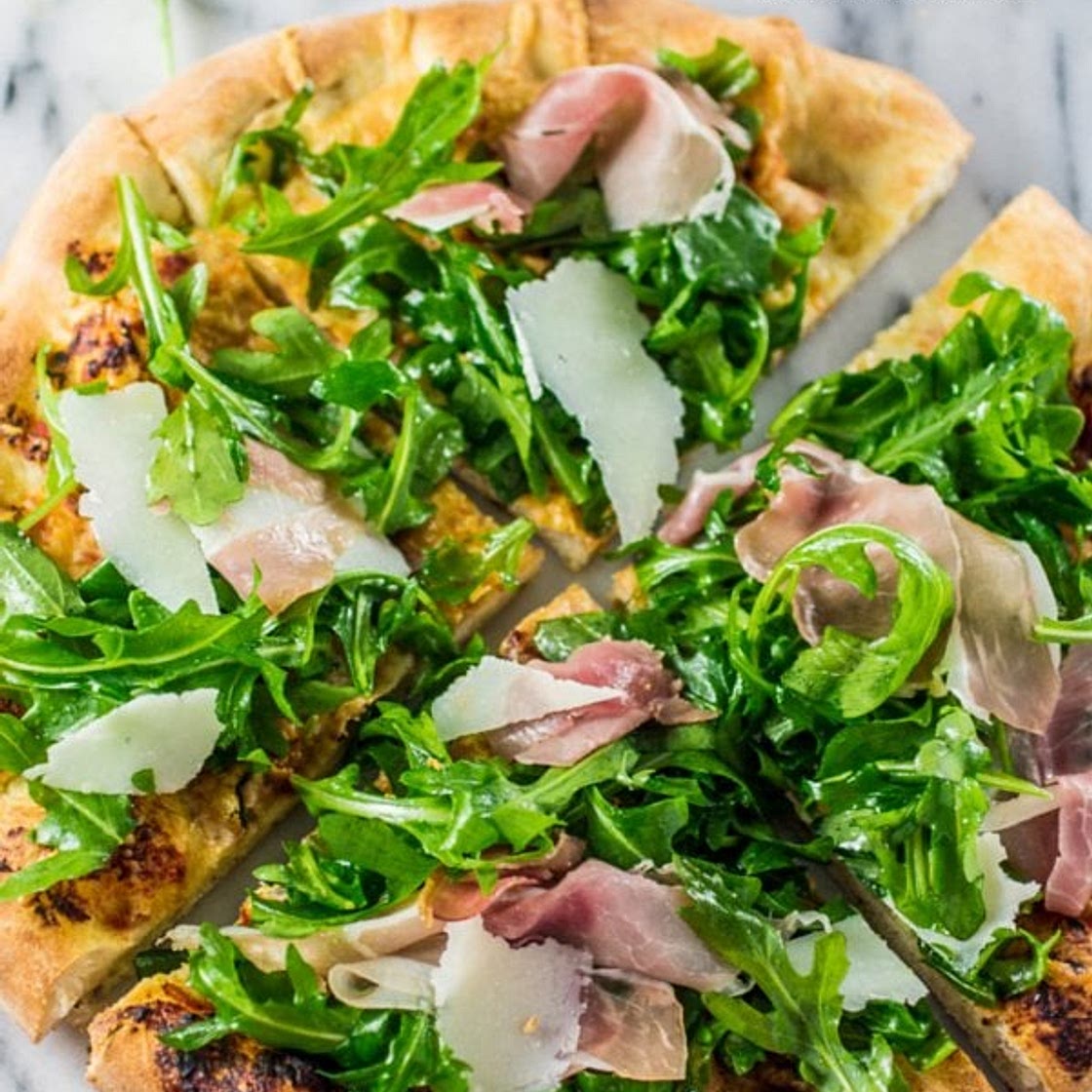 Arugula and Prosciutto Pizza