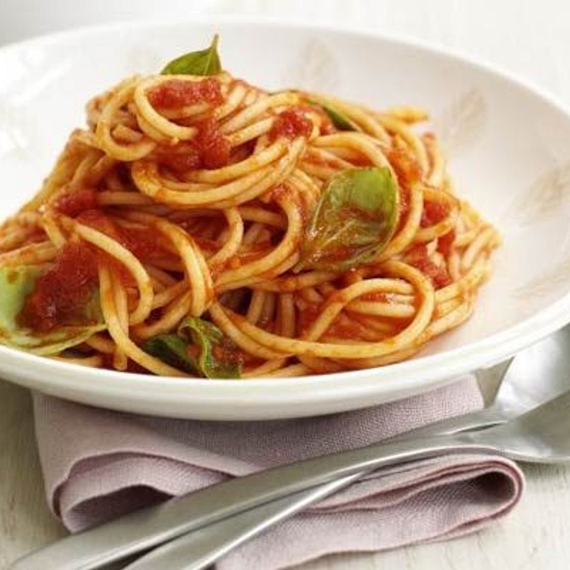 Tomato & basil sauce