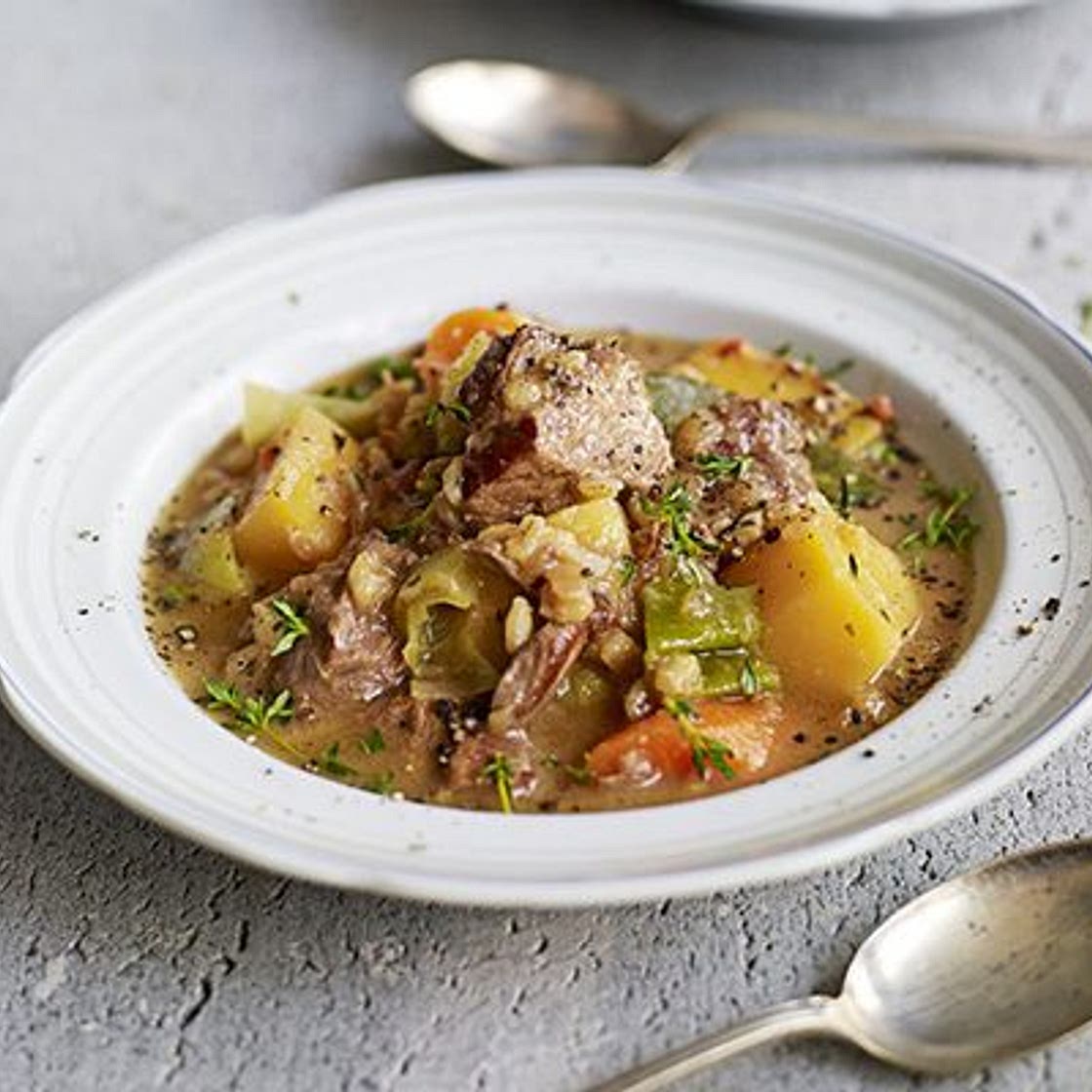 Slow cooker lamb stew