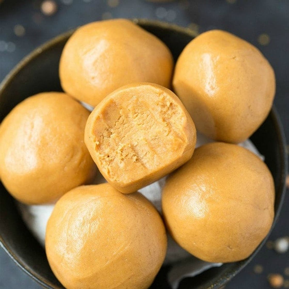 3-ingredient No Bake Keto Peanut Butter Balls (Paleo, Vegan, Low Carb)