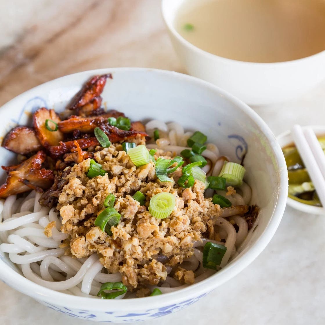 Delicious Minced Pork Tossed Noodles Recipe