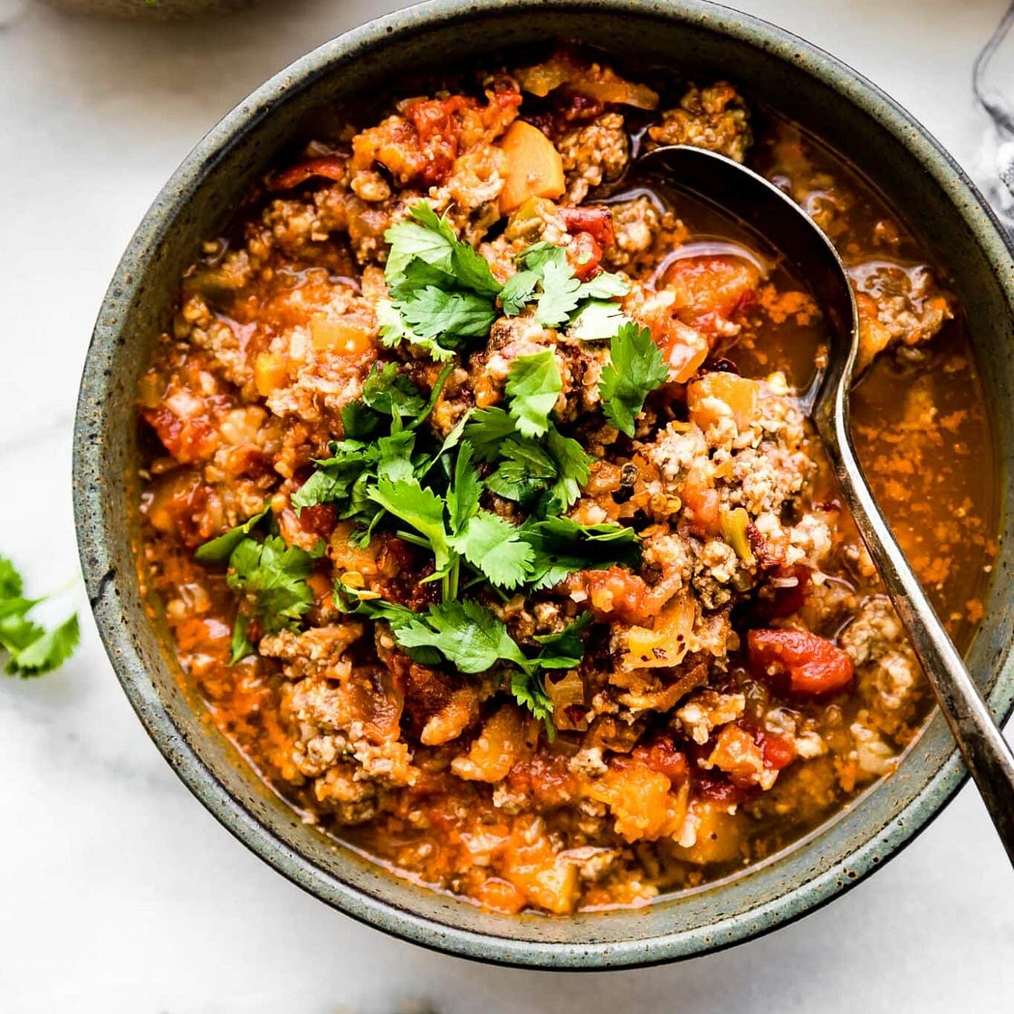 Crock Pot Sweet Potato Chipotle Chili {Paleo}