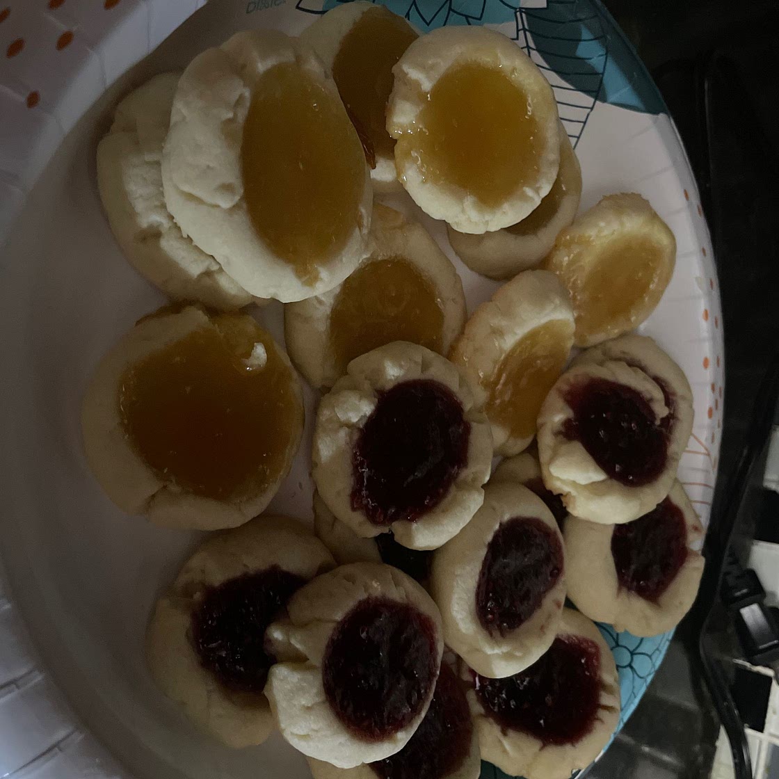 Heart thumbprint cookies 💖