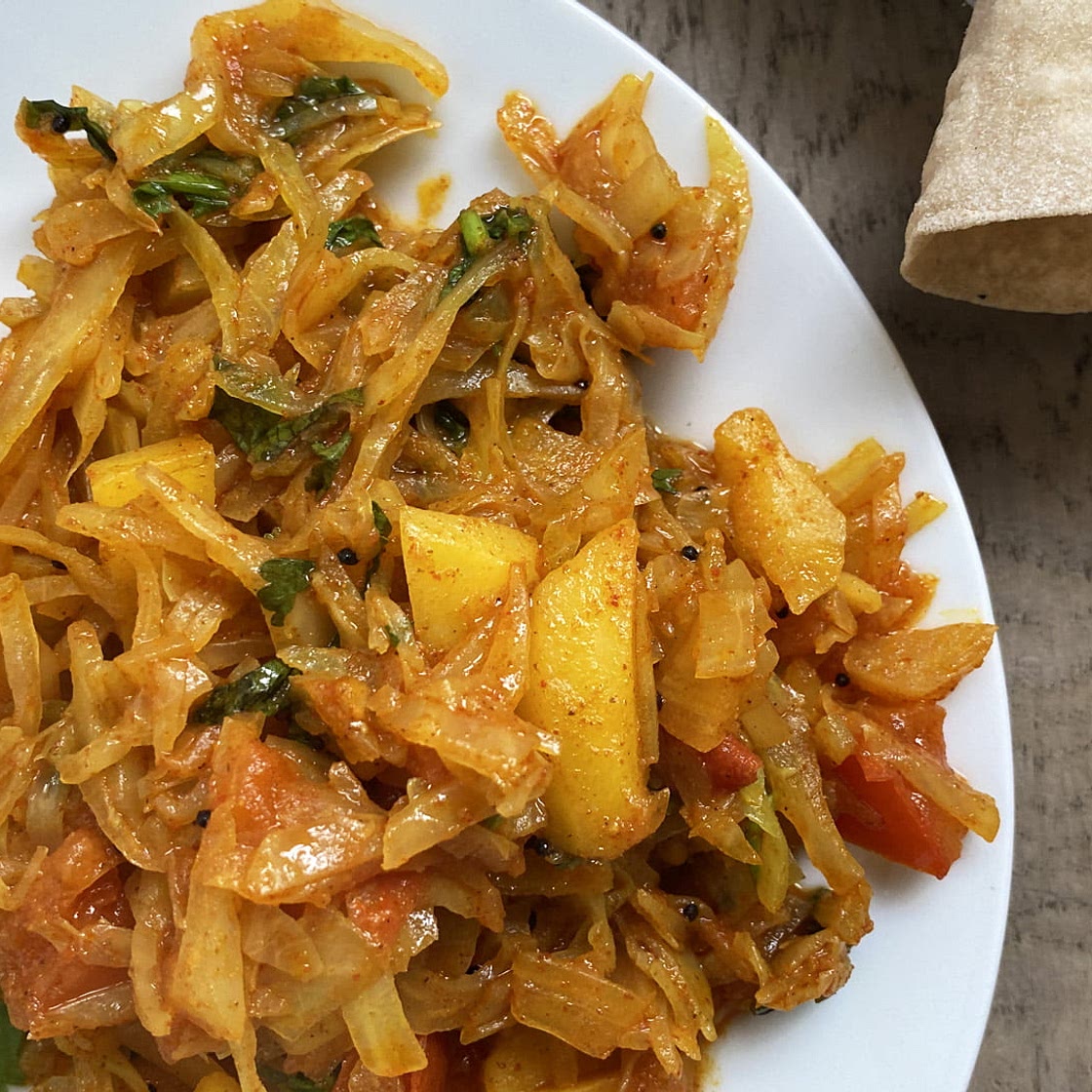 Gujarati Cabbage Potato Curry | Kobi Batata nu Shaak