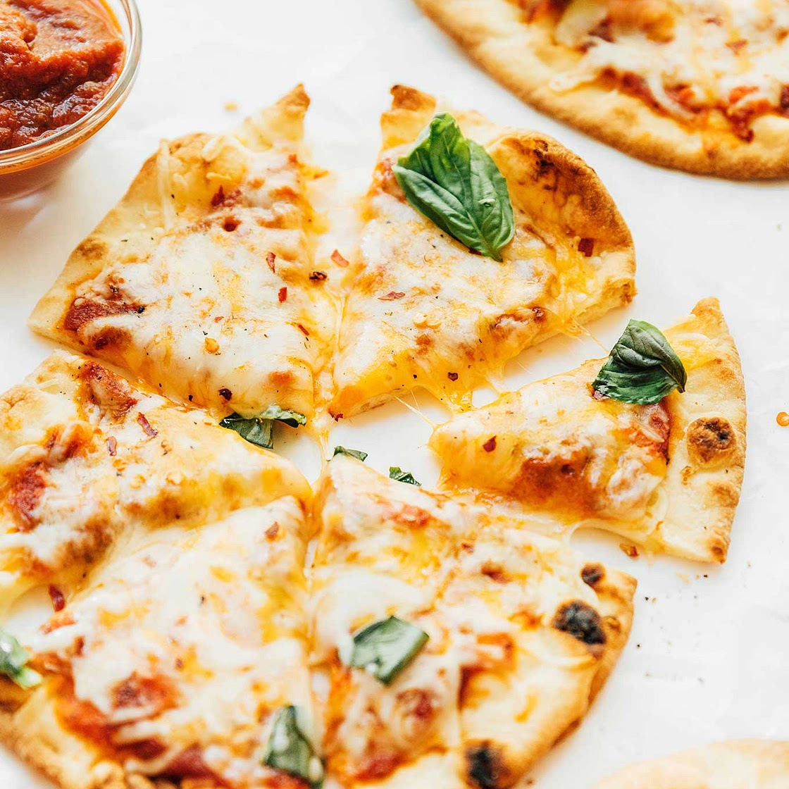 Easy Naan Pizza (15 Minutes!)