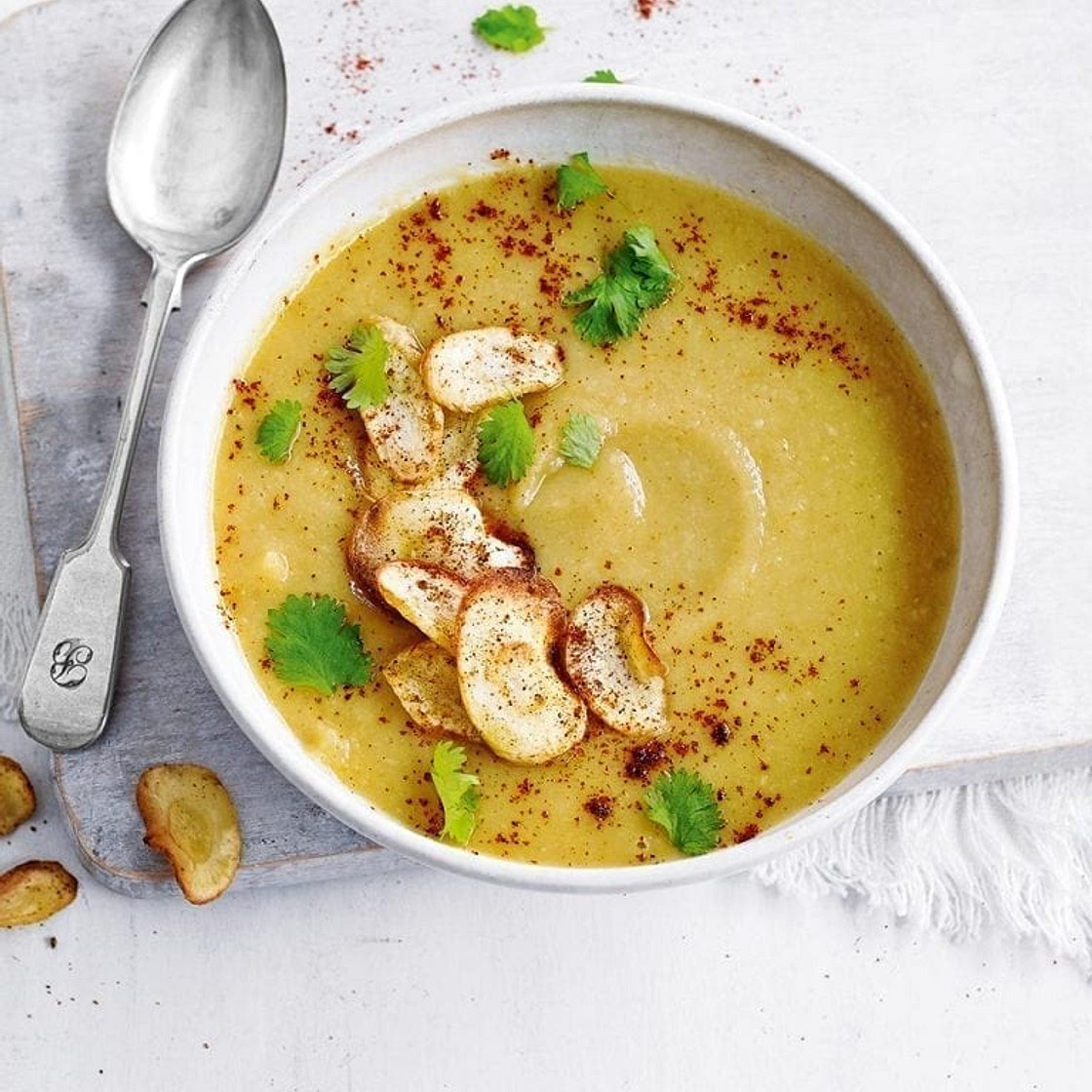 Curried parsnip soup