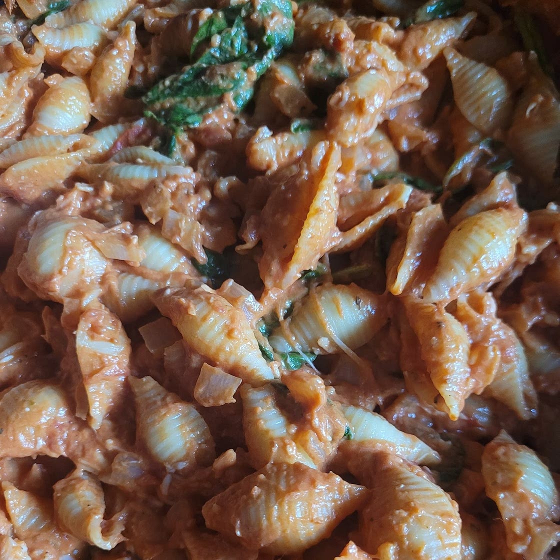 Creamy Tomato & Spinach Pasta ❤️