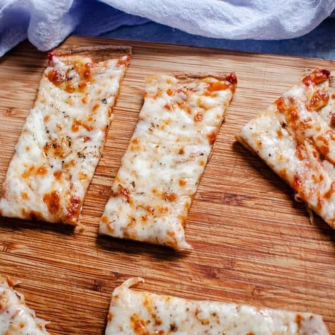 Quinoa Flatbread Pizza Crust (Gluten-Free, Vegan)