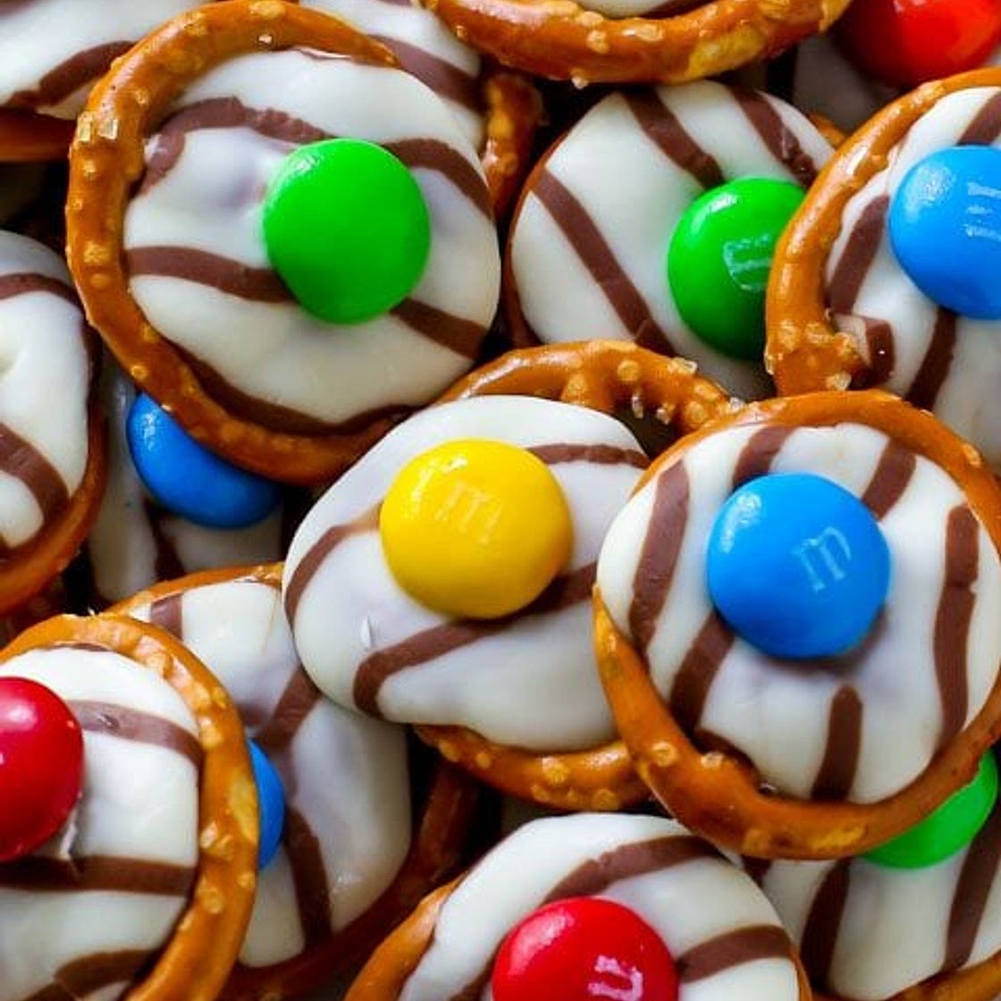 Pretzel Hugs
