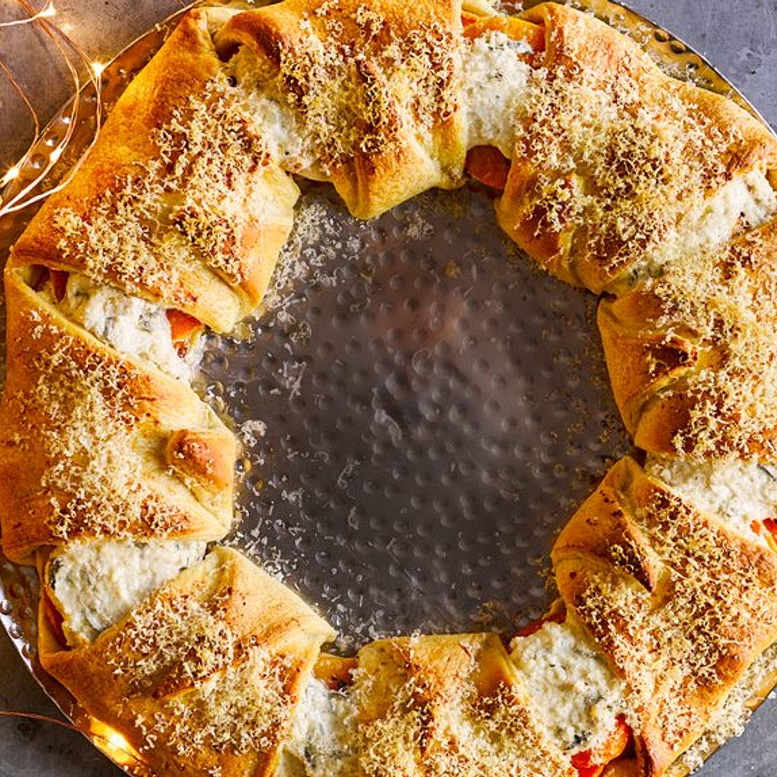 Squash and ricotta croissant wreath