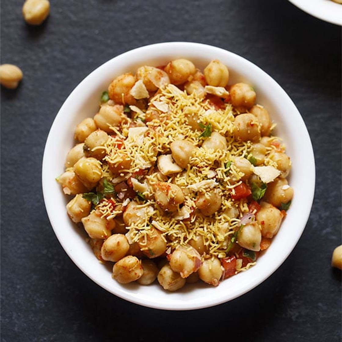 Chana Chaat Recipe (Chickpea Chaat Snack)