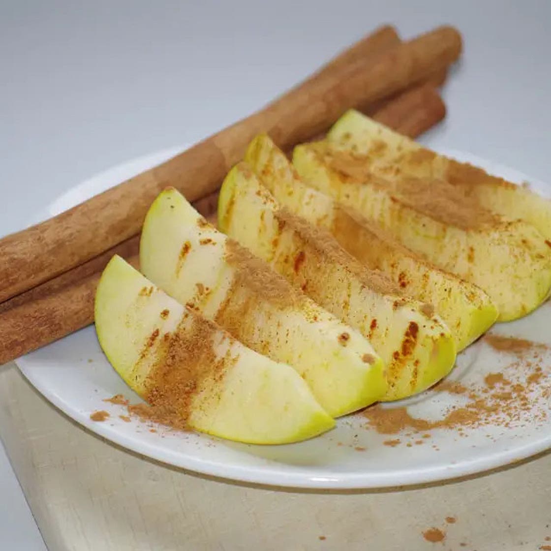 Patatas de manzana en freidora sin aceite
