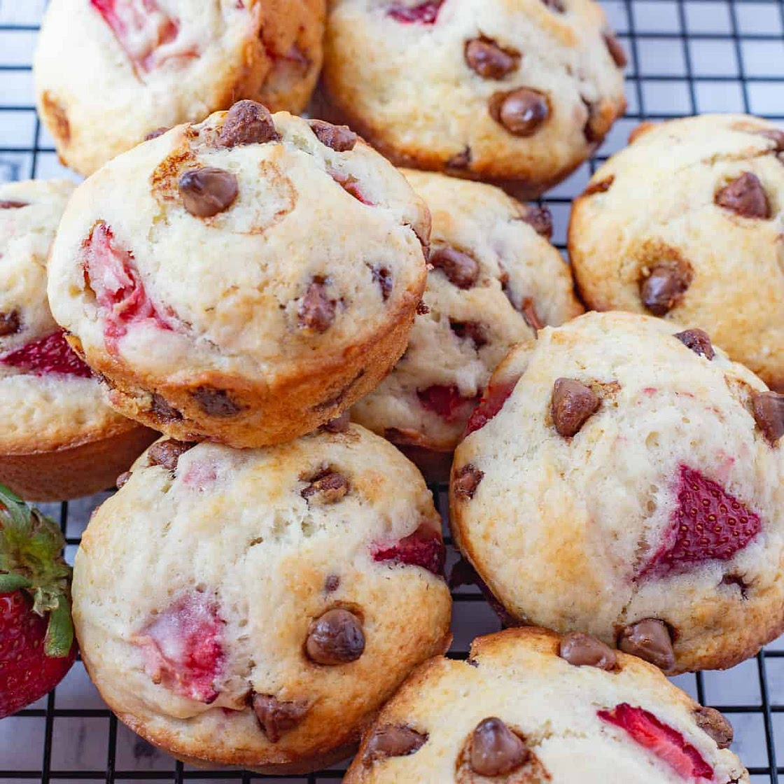 STRAWBERRY CHOCOLATE CHIP MUFFINS