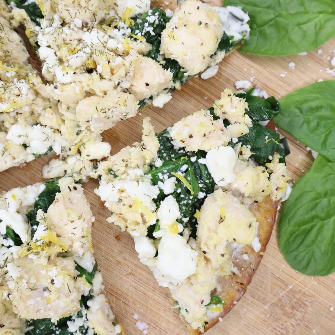 Healthy High Protein Greek Chicken Pizzas