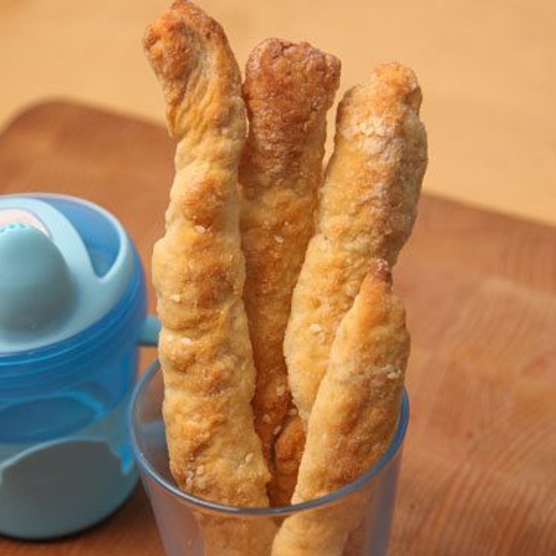 Cheese straws