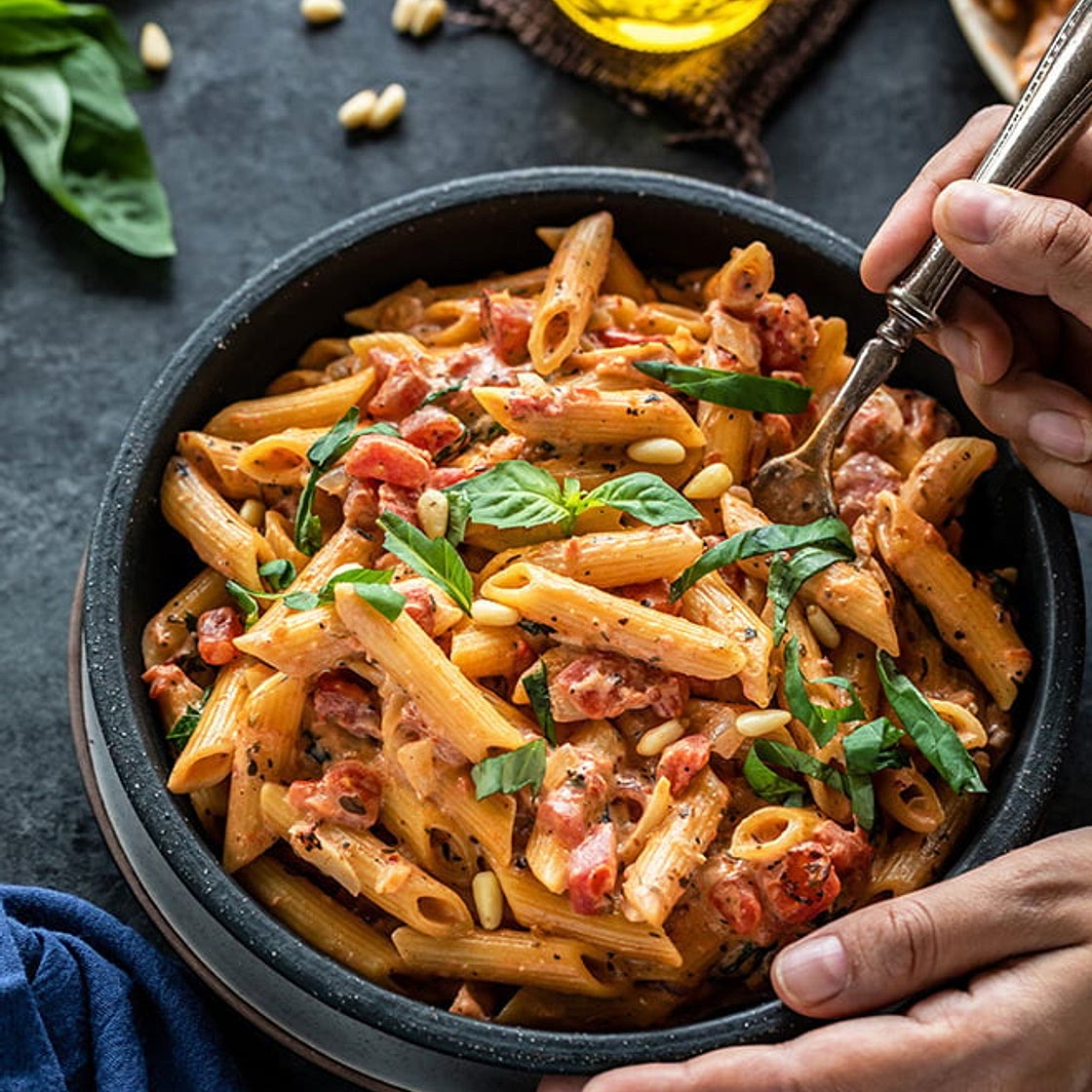 Instant Pot Creamy Tomato Basil Pasta