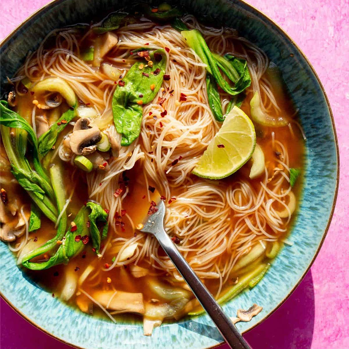 Healthy Noodle Bowls (10 Minute Meal Prep)!