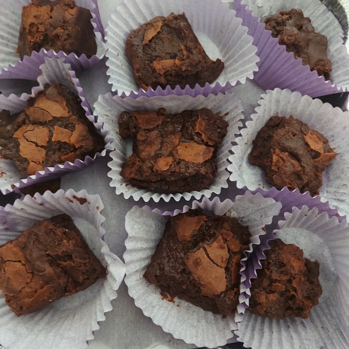 Chewy condensed milk brownies
