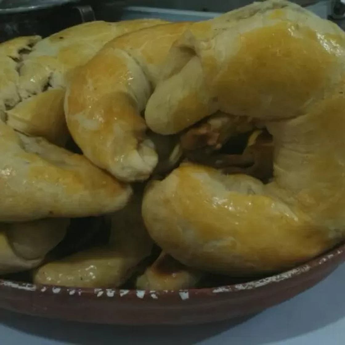 Cuernitos Rellenos de Chocolate