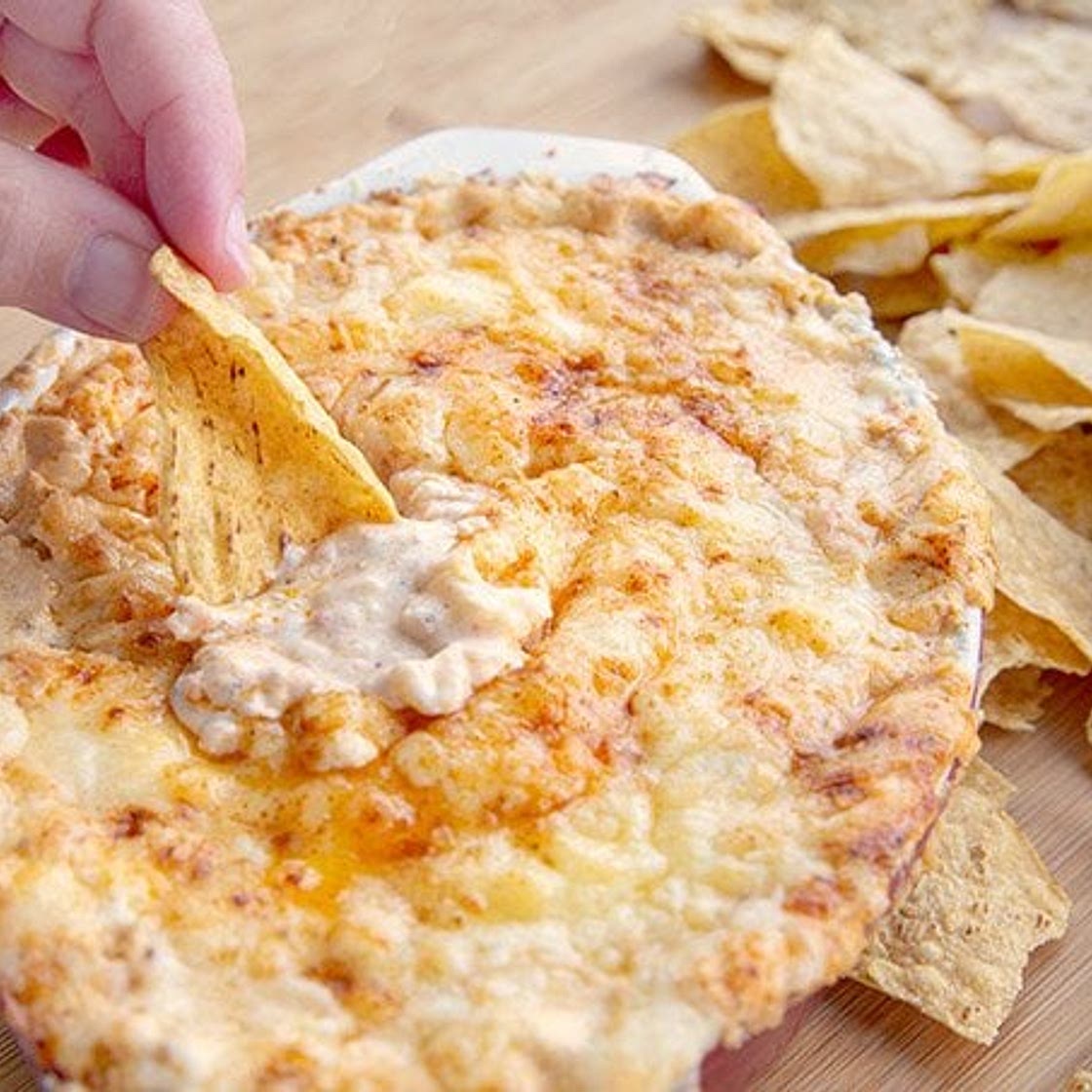 Cheesy Cheddar Lobster Dip