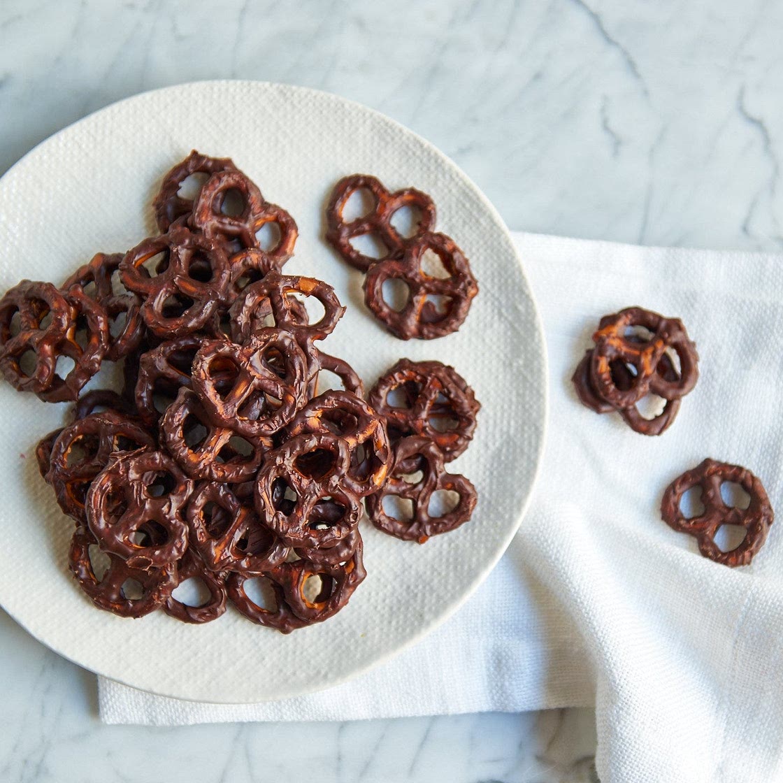 Chocolate Cinnamon Pretzels