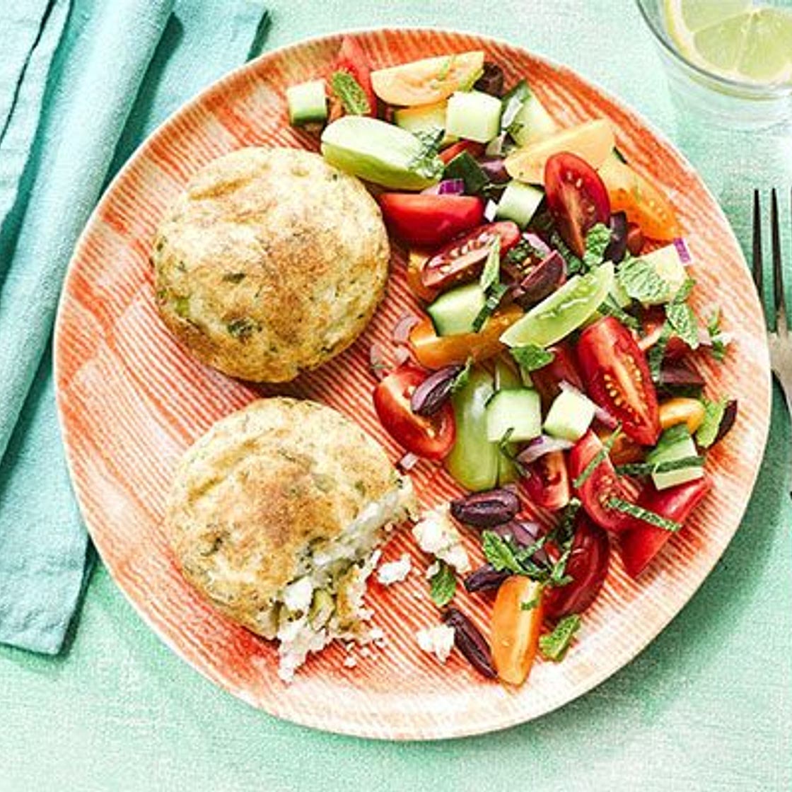 Feta cakes with Greek salad