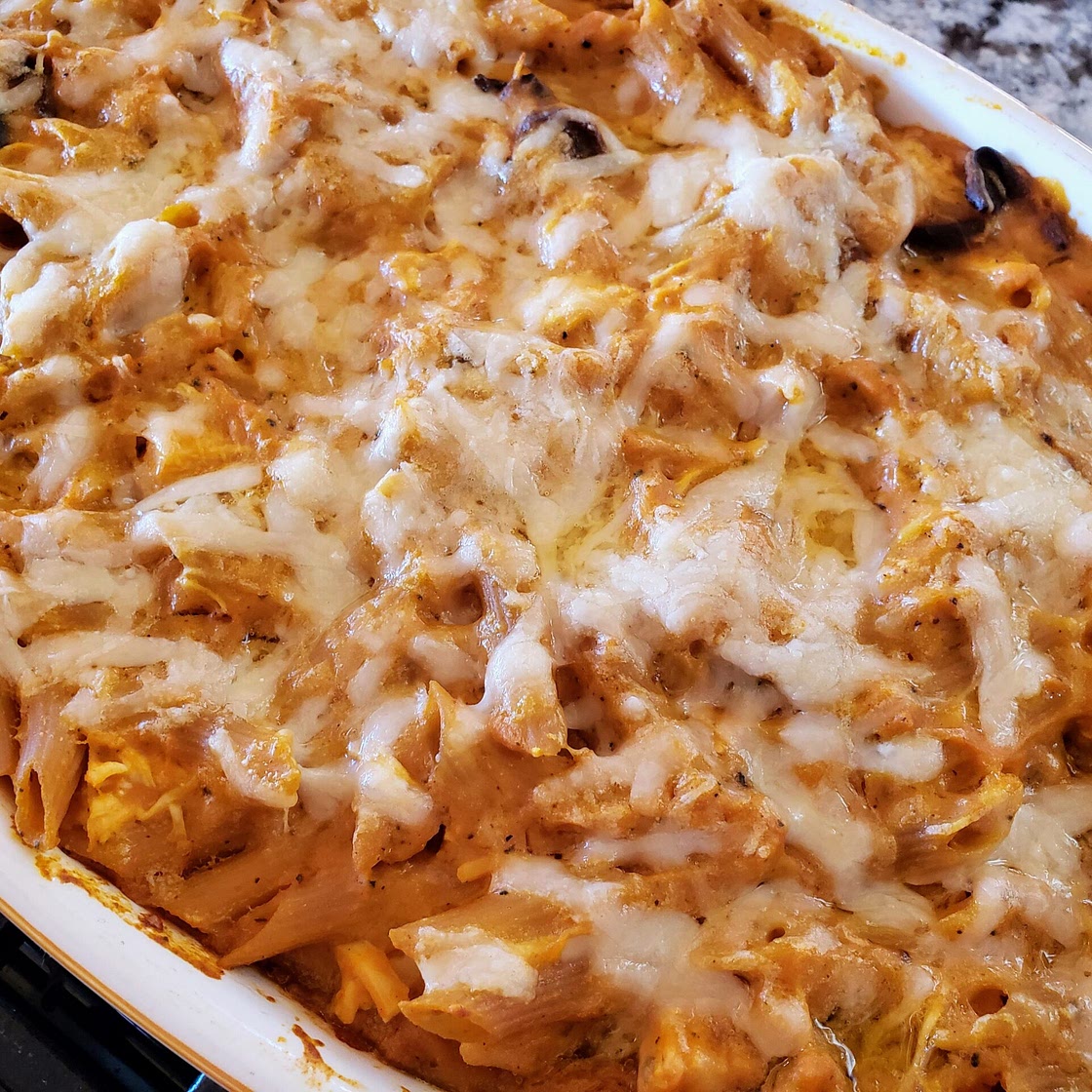 Pumpkin chicken pasta bake