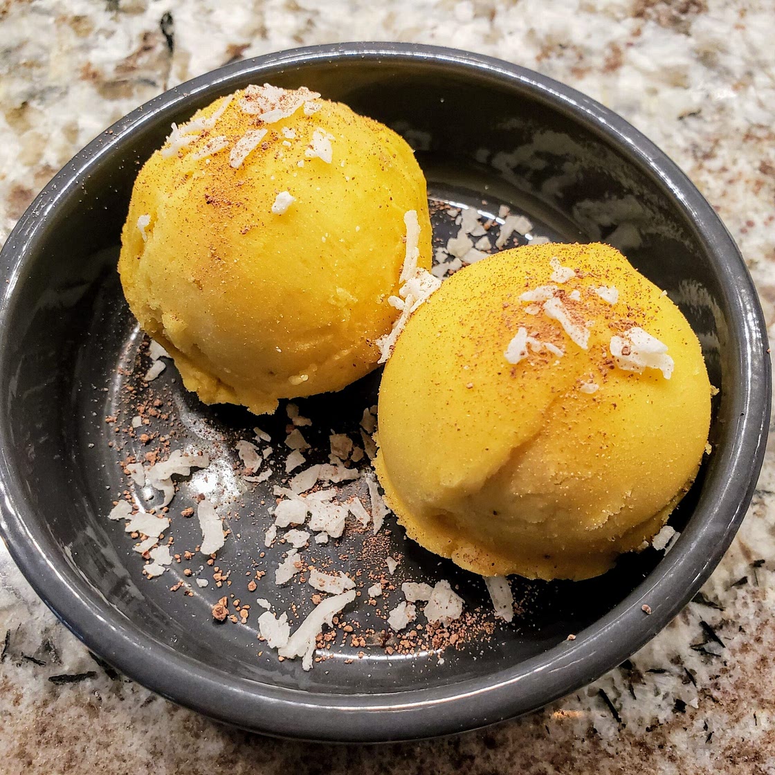 Mango nice-cream