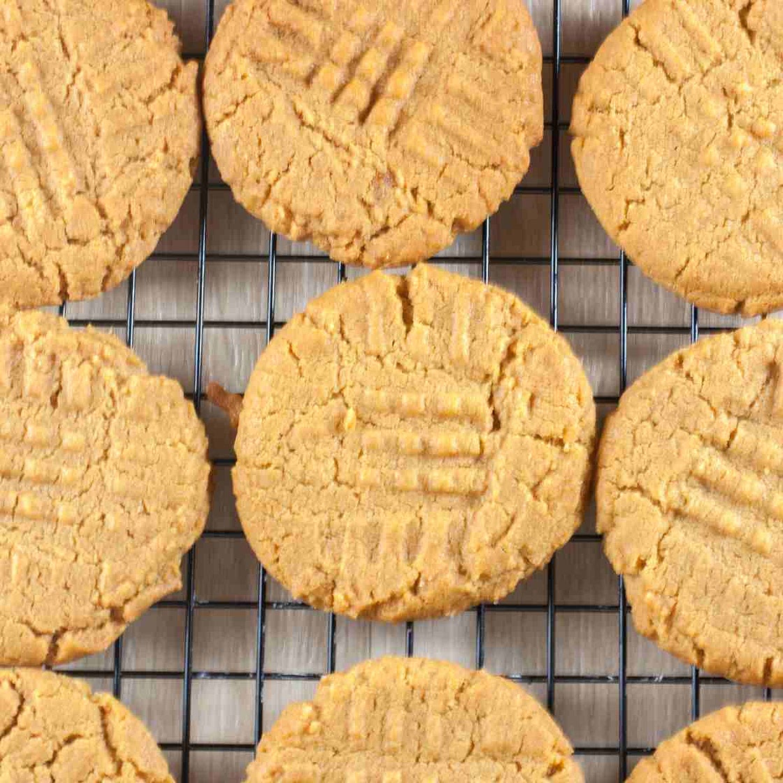 Small Batch Peanut Butter Cookies