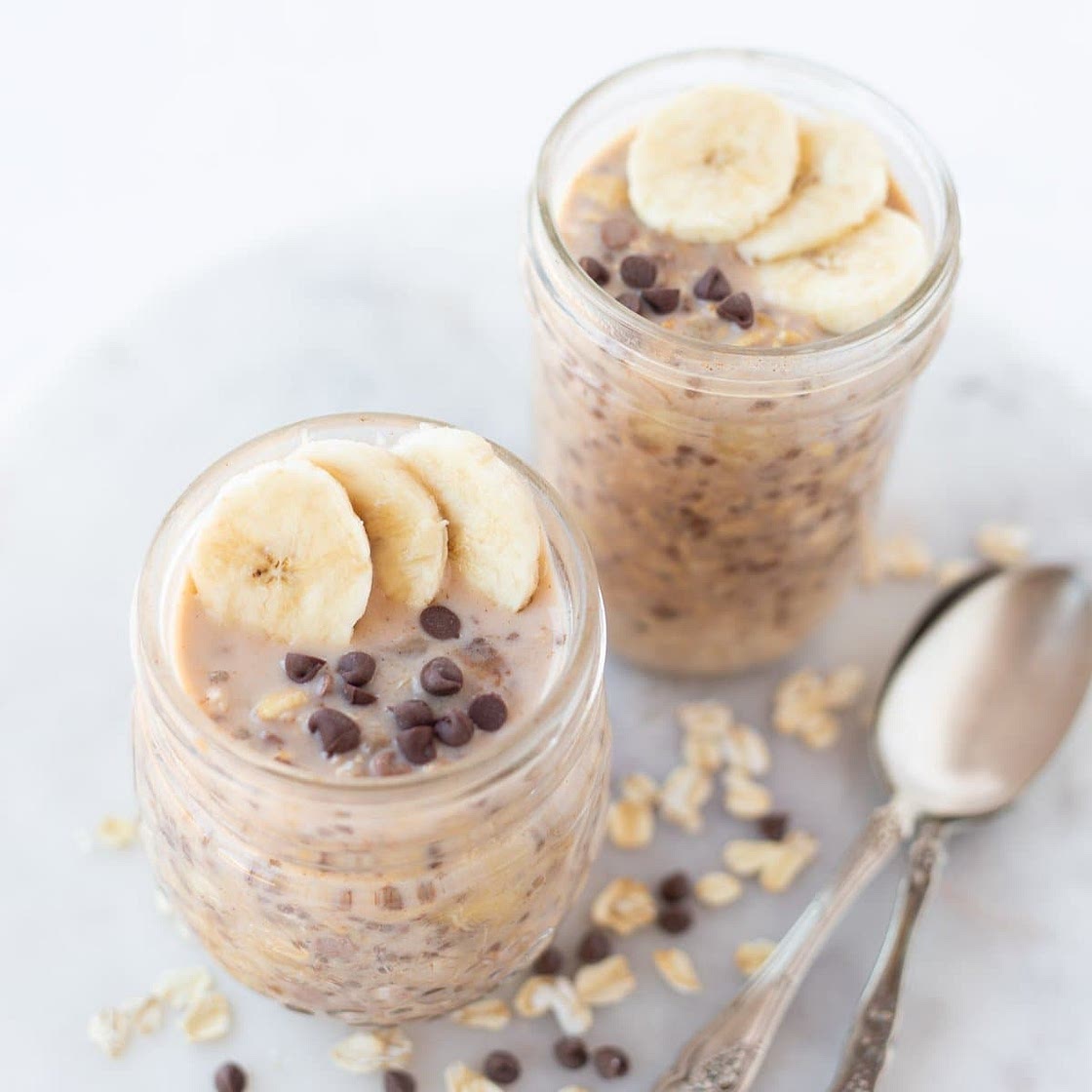 Chocolate Chip Banana Overnight Oats