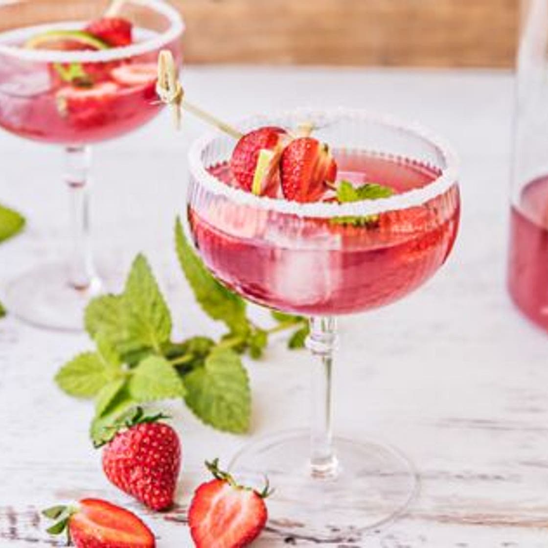Mocktail Coco Fraîcheur Bjorg, fraises et hibiscus