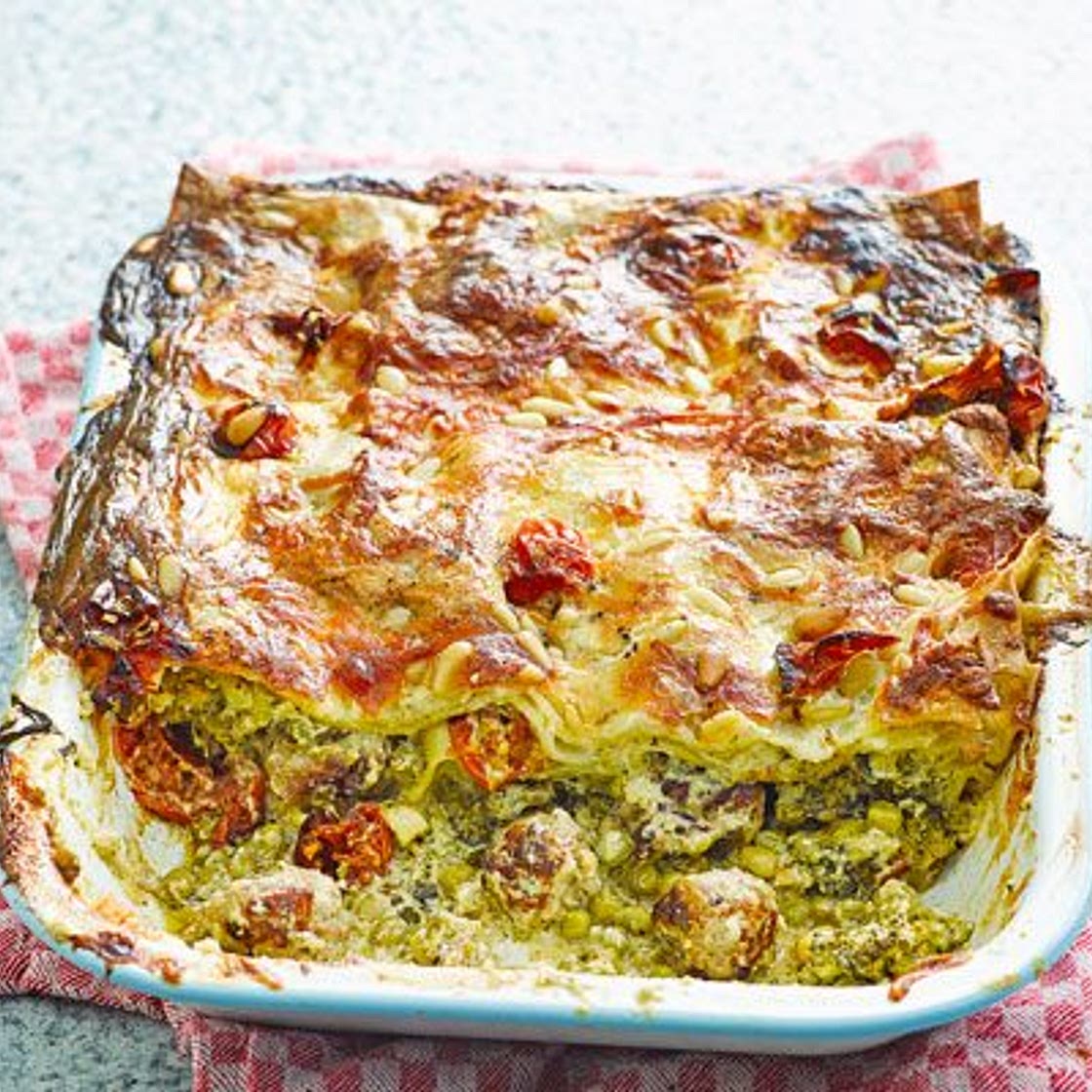 Pea, pesto & sausage lasagne
