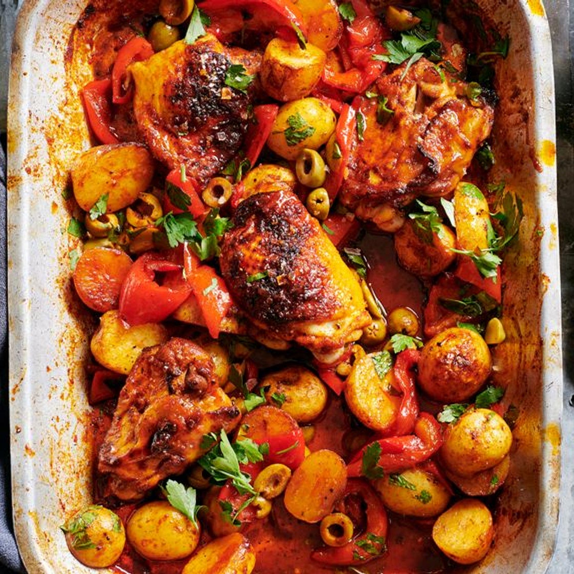 Spanish chicken traybake