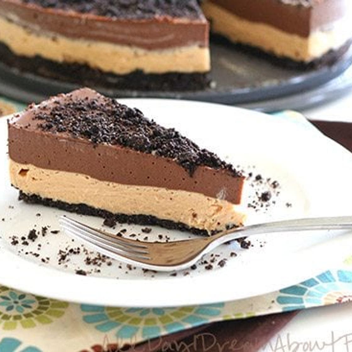 Low Carb Chocolate Peanut Butter Dirt Cake