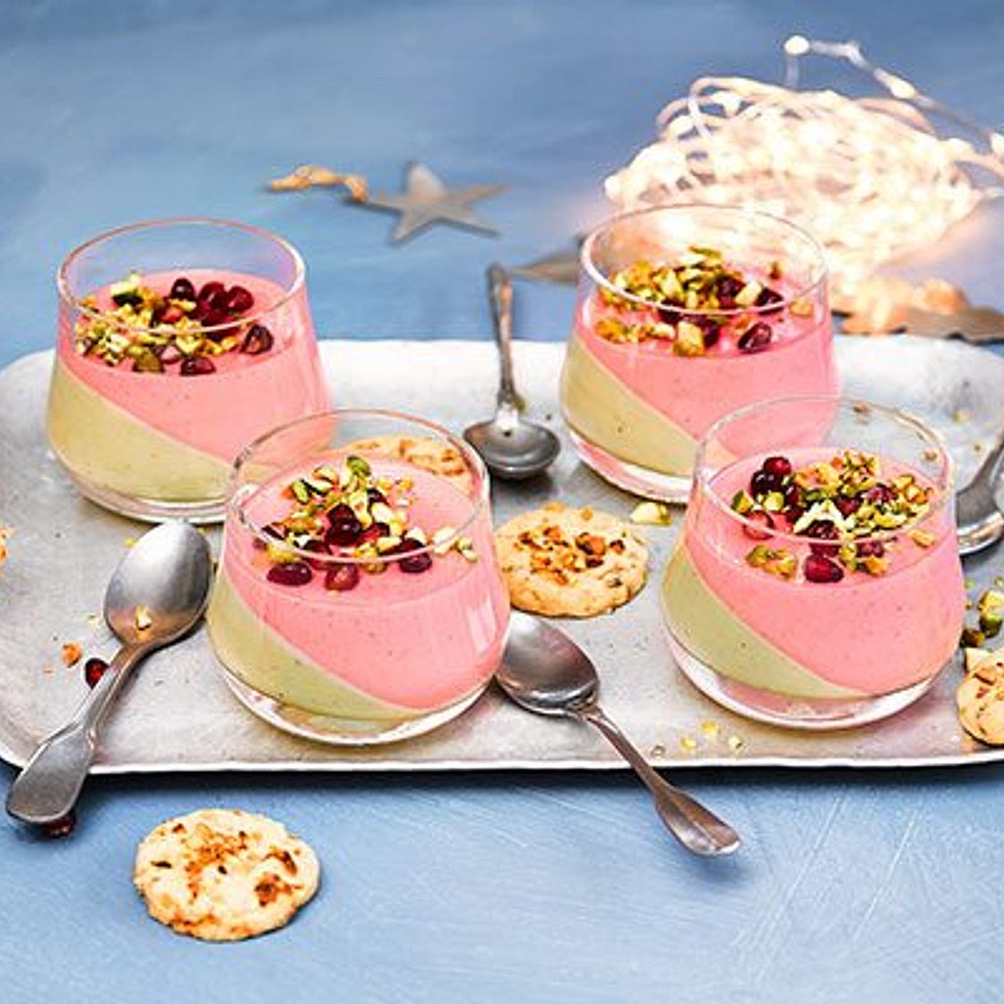 Winter berry & white chocolate pots