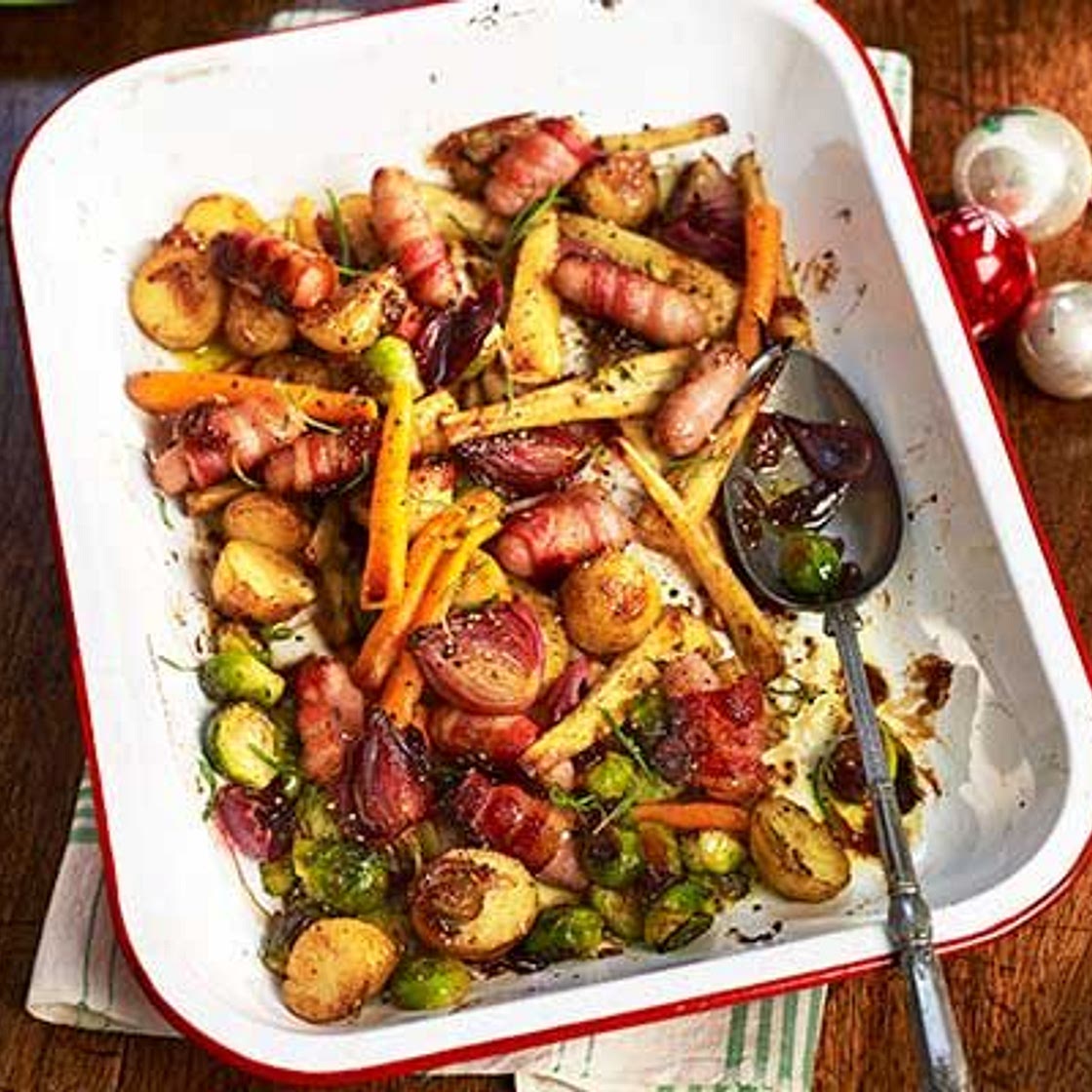 All-the-trimmings traybake