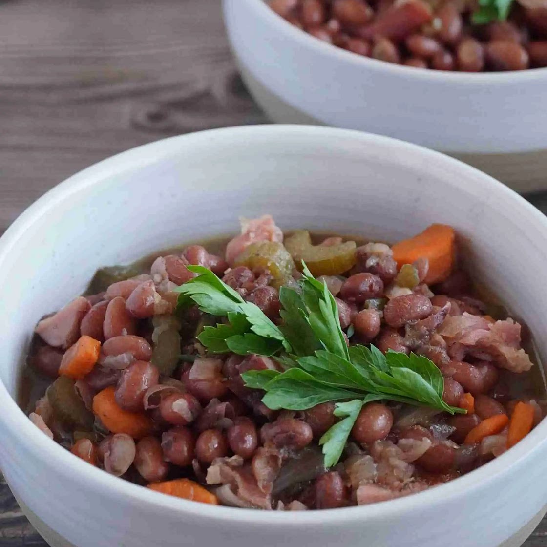 The Best Old Fashioned Ham and Bean Soup