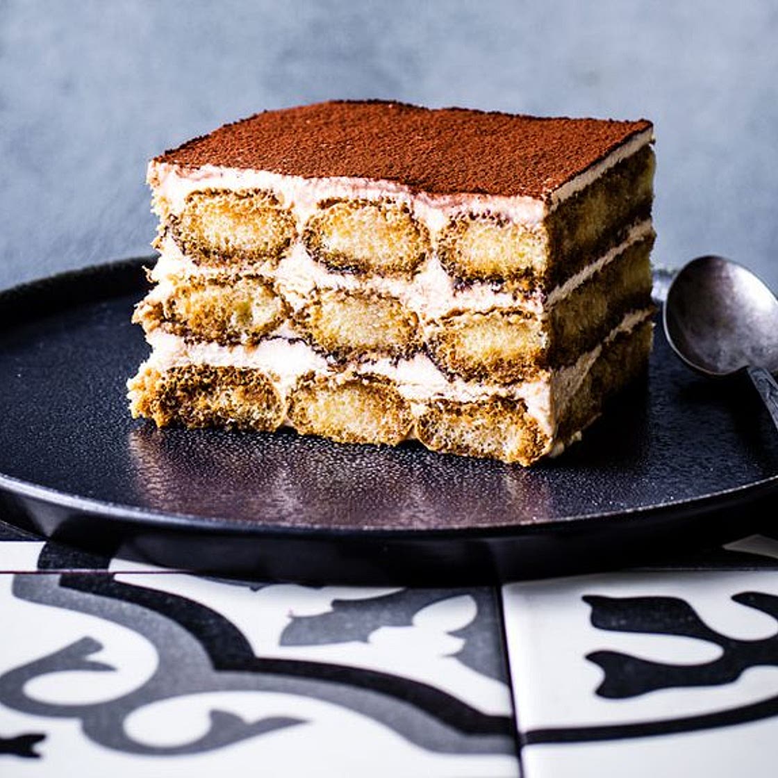 Classic tiramisu