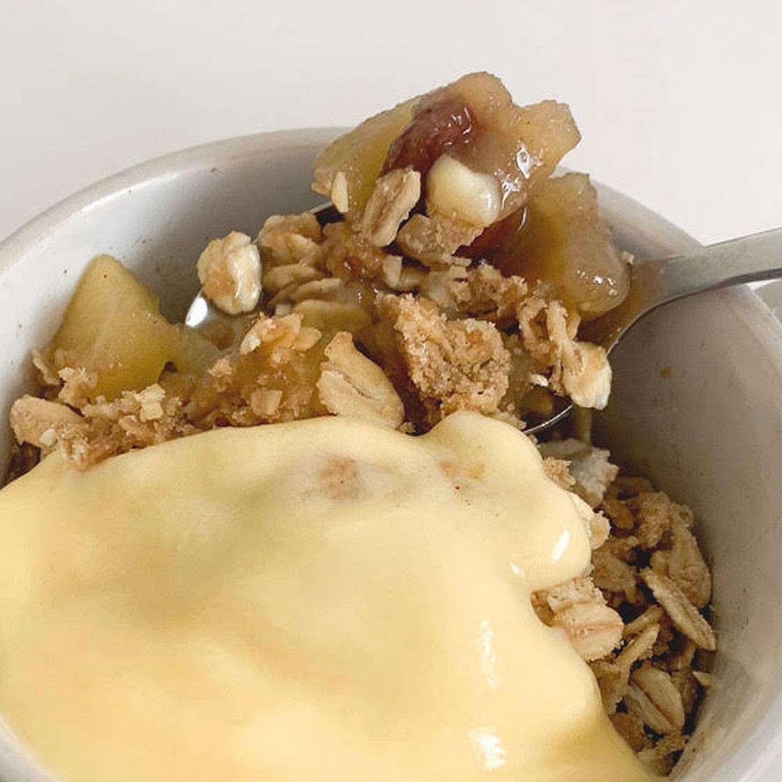 Microwave apple crumble mugs recipe