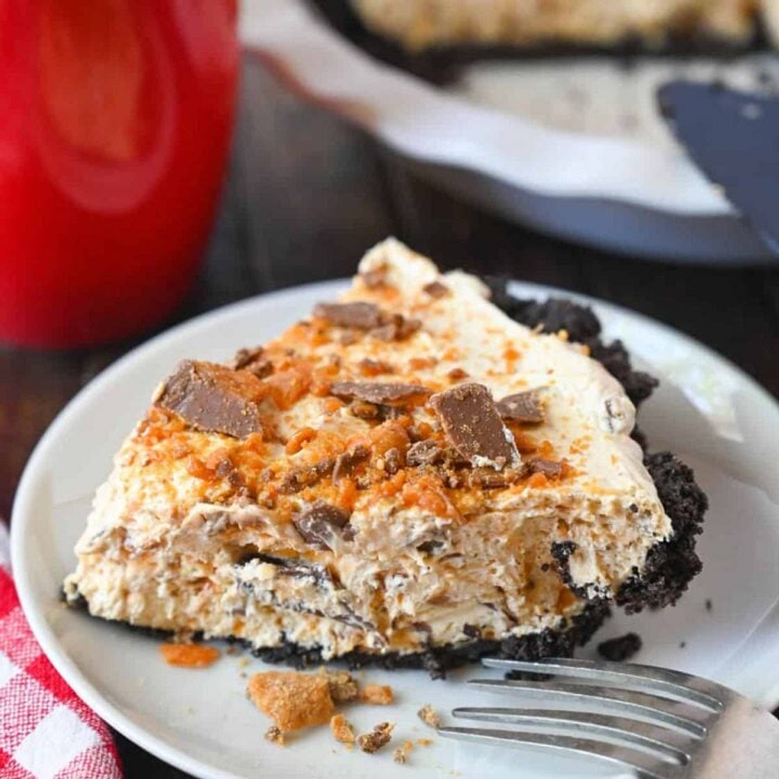 No-Bake Butterfinger Pie