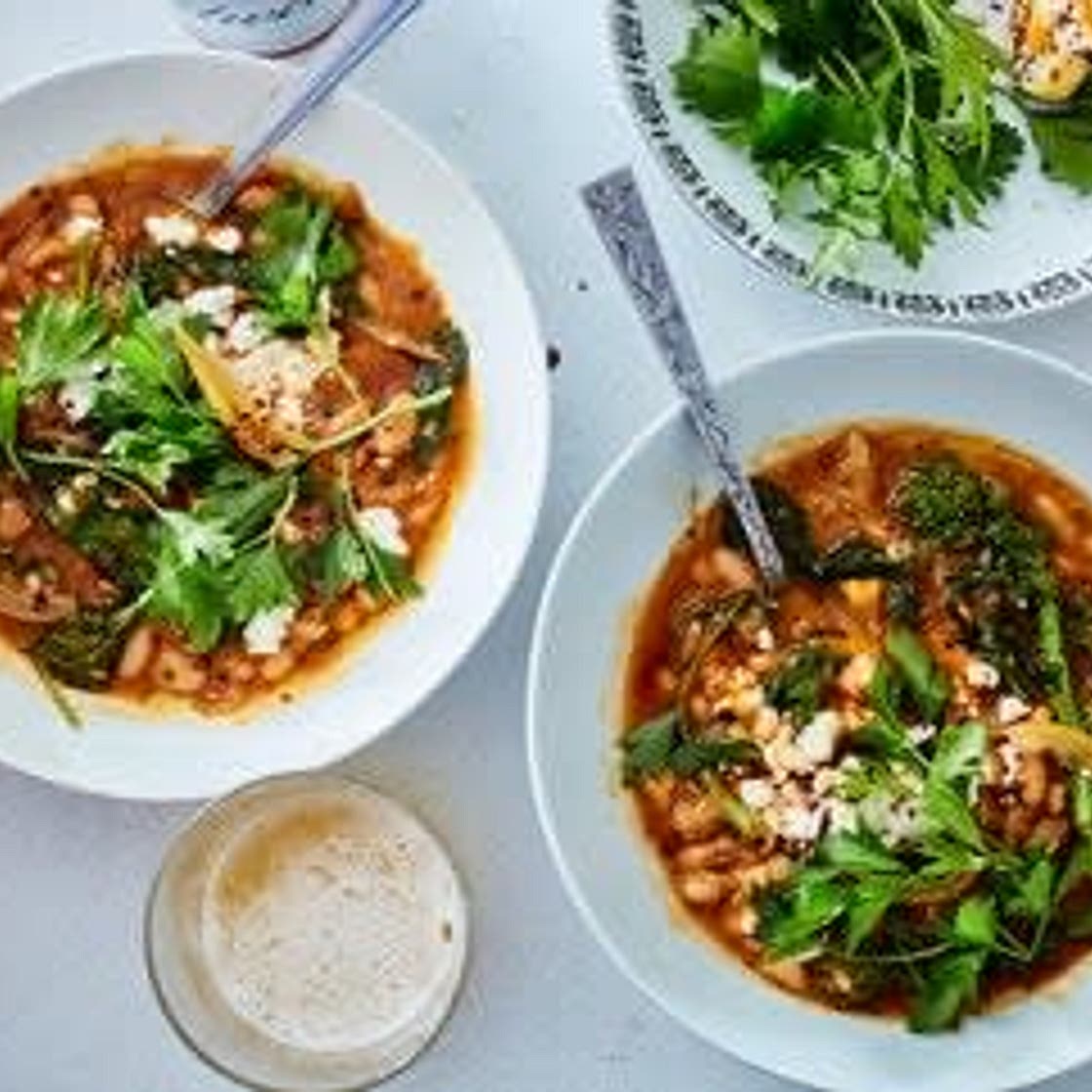 White bean stew with kale