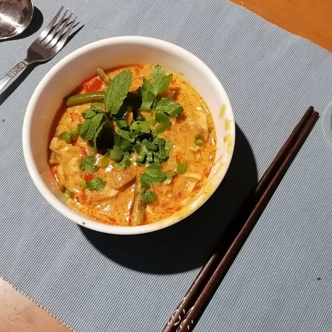 Fragrant Chicken Laksa with Red Peppers and Noodles