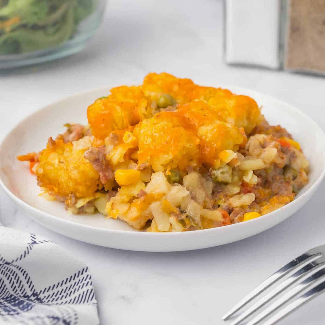 Crock Pot Bacon Cheeseburger Tater Tot Casserole
